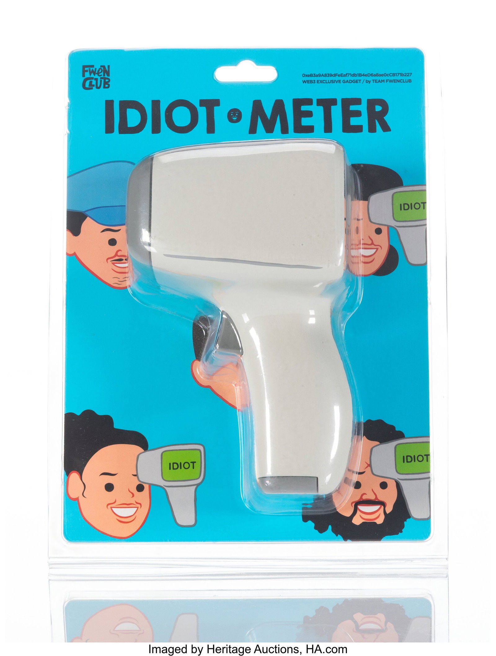 Joan Cornellà (b. 1981) Idiot Meter, 2023 Paint: Joan Cornellà (b. 1981) Idiot Meter, 2023 Painted cast vinyl with LED screen 6 x 4 x 3 inches (15.2 x 10.2 x 7.6 cm) Produced by FWENCLUB&c