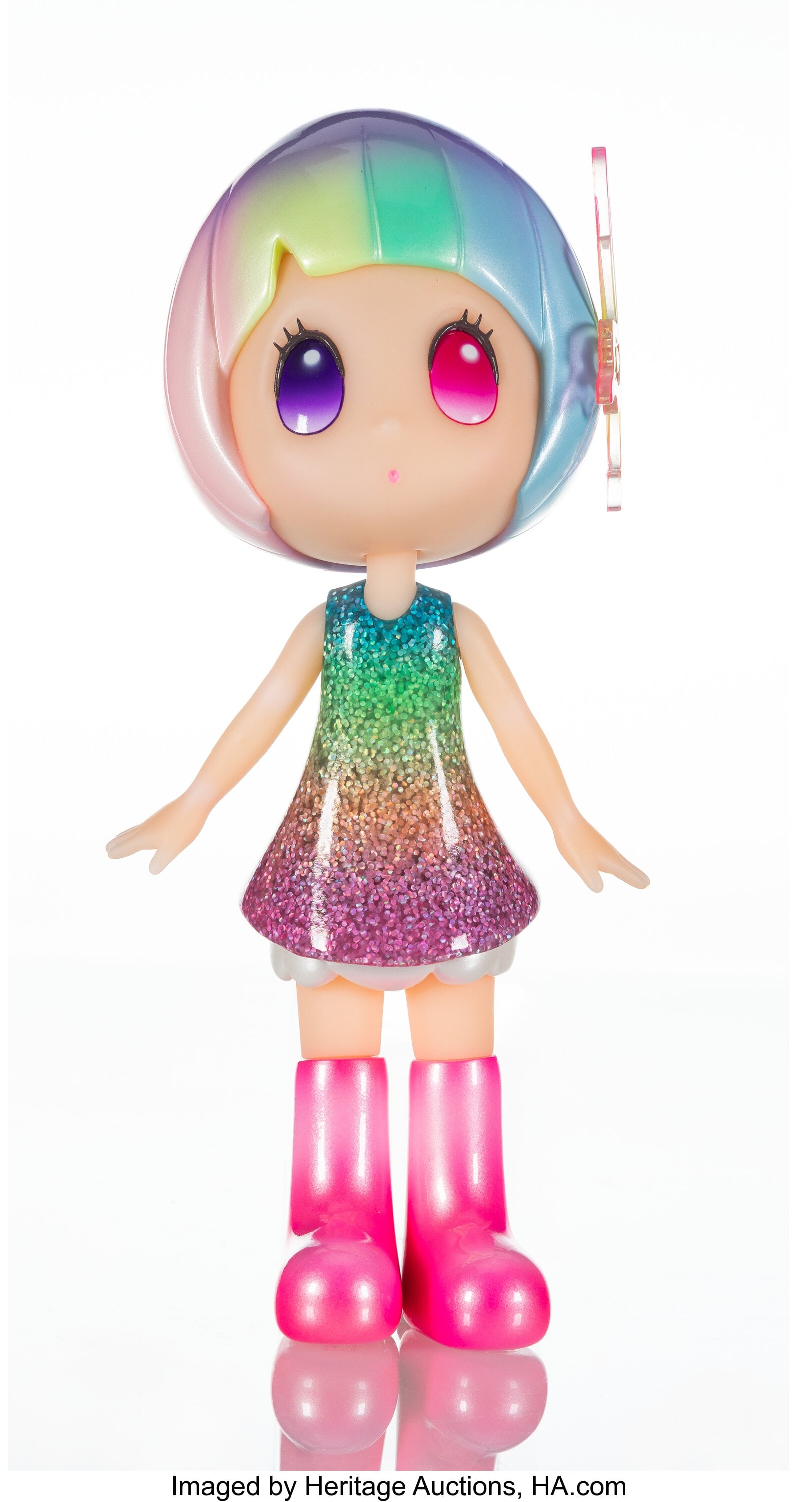 Yosuke Ueno (b. 1977) Happy Hapico!, 2022 Painte: Yosuke Ueno (b. 1977) Happy Hapico!, 2022 Painted cast vinyl 9-1/2 x 4-1/2 x 3 inches (24.1 x 11.4 x 7.6 cm) Stamped to underside of