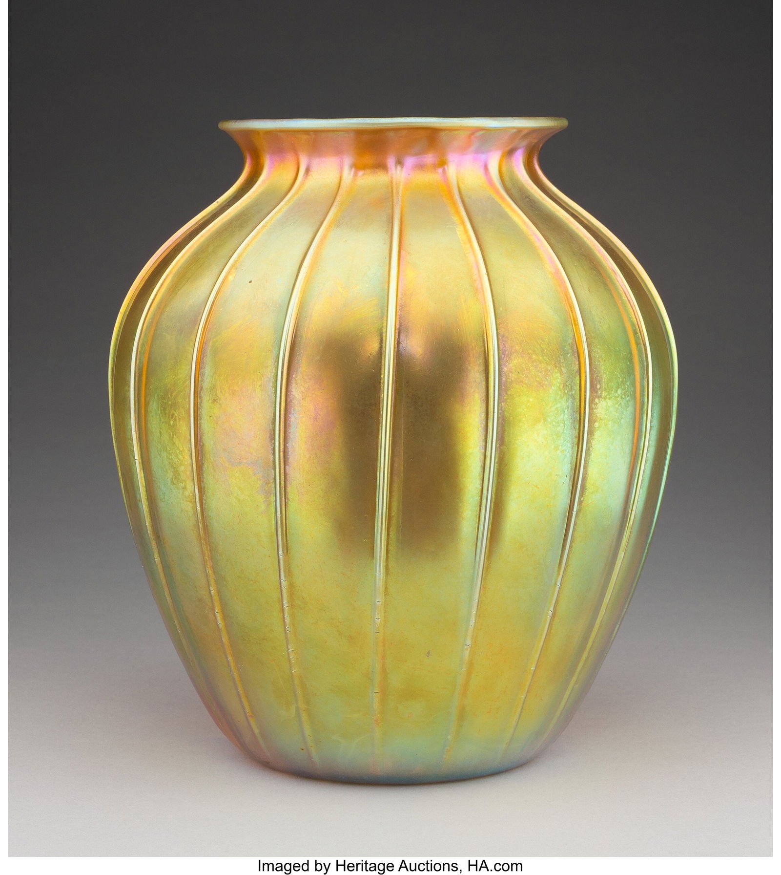 American Vase Iridescent glass 9-1/2 inches (24. (1 of 2)
