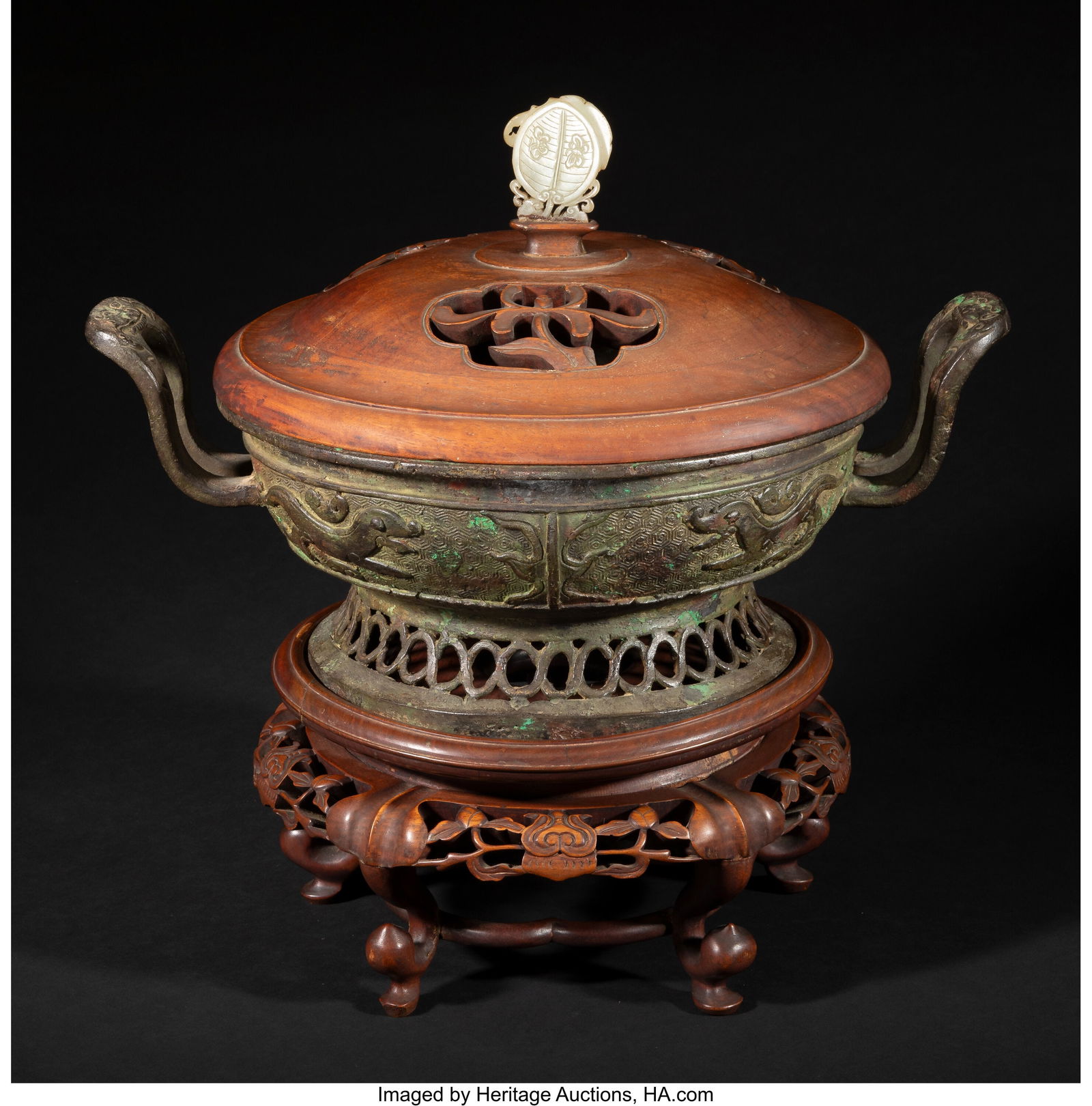 A Chinese Archaistic Bronze Double-Handled Vesse - 2