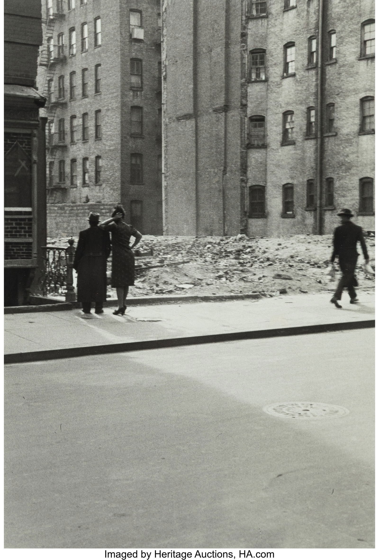 Helen Levitt (American, 1913-2009) Harlem, New Y: Helen Levitt (American, 1913-2009) Harlem, New York, circa 1942 Gelatin silver print 9-3/4 x 6-3/4 inches (24.8 x 17.1 cm) (image)