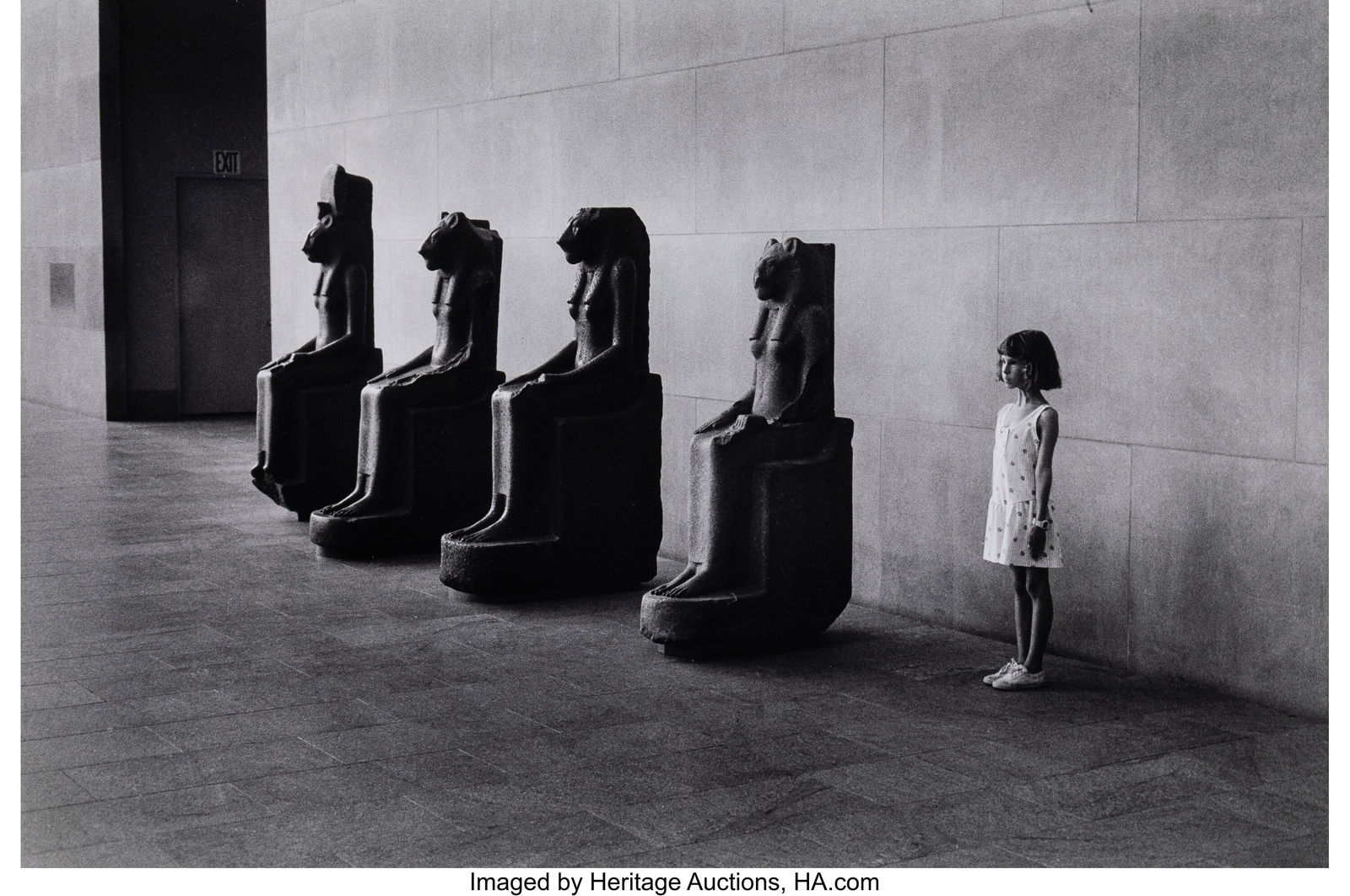 Elliott Erwitt (American, 1928-2023) Metropolita: Elliott Erwitt (American, 1928-2023) Metropolitan Museum of Art, New York, 1988 gelatin silver print 12 x 18 inches (30.5 x 45.7 cm) (image&rpa