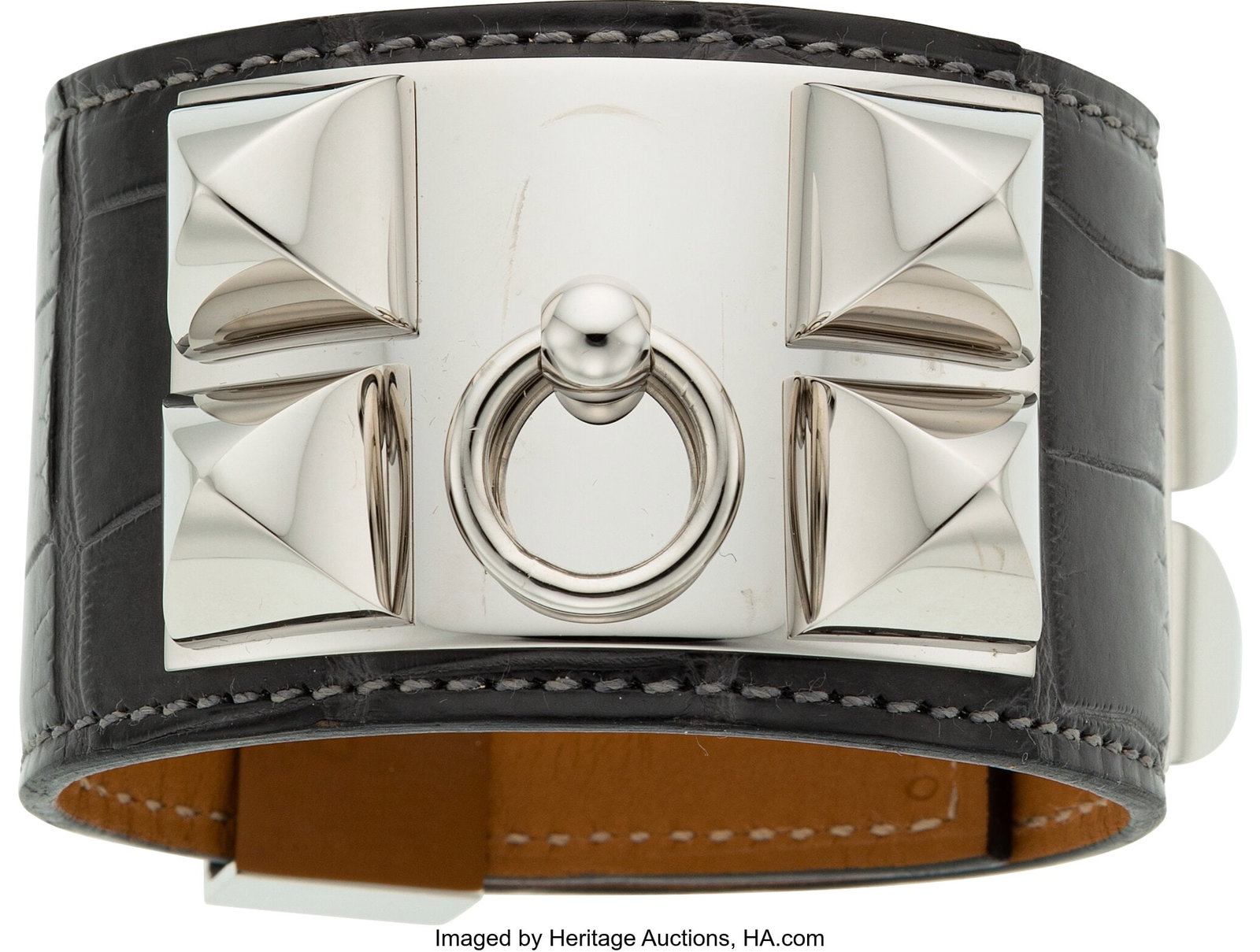 Hermès Matte Graphite Alligator Collier de Chie: Hermès Matte Graphite Alligator Collier de Chien Bracelet with Palladium Hardware P Square, 2012 Condition: 2 6.75" Inner Circumference x 1.5" Width This bracelet is d