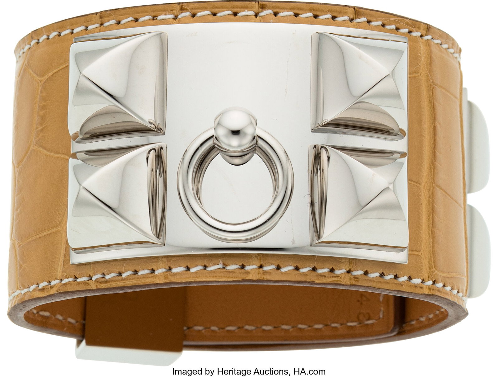 Hermès Matte Mais Alligator Collier de Chien Br: Hermès Matte Mais Alligator Collier de Chien Bracelet with Palladium Hardware P Square, 2012 Condition: 2 6.75" Inner Circumference x 1.5" Width This bracelet is done