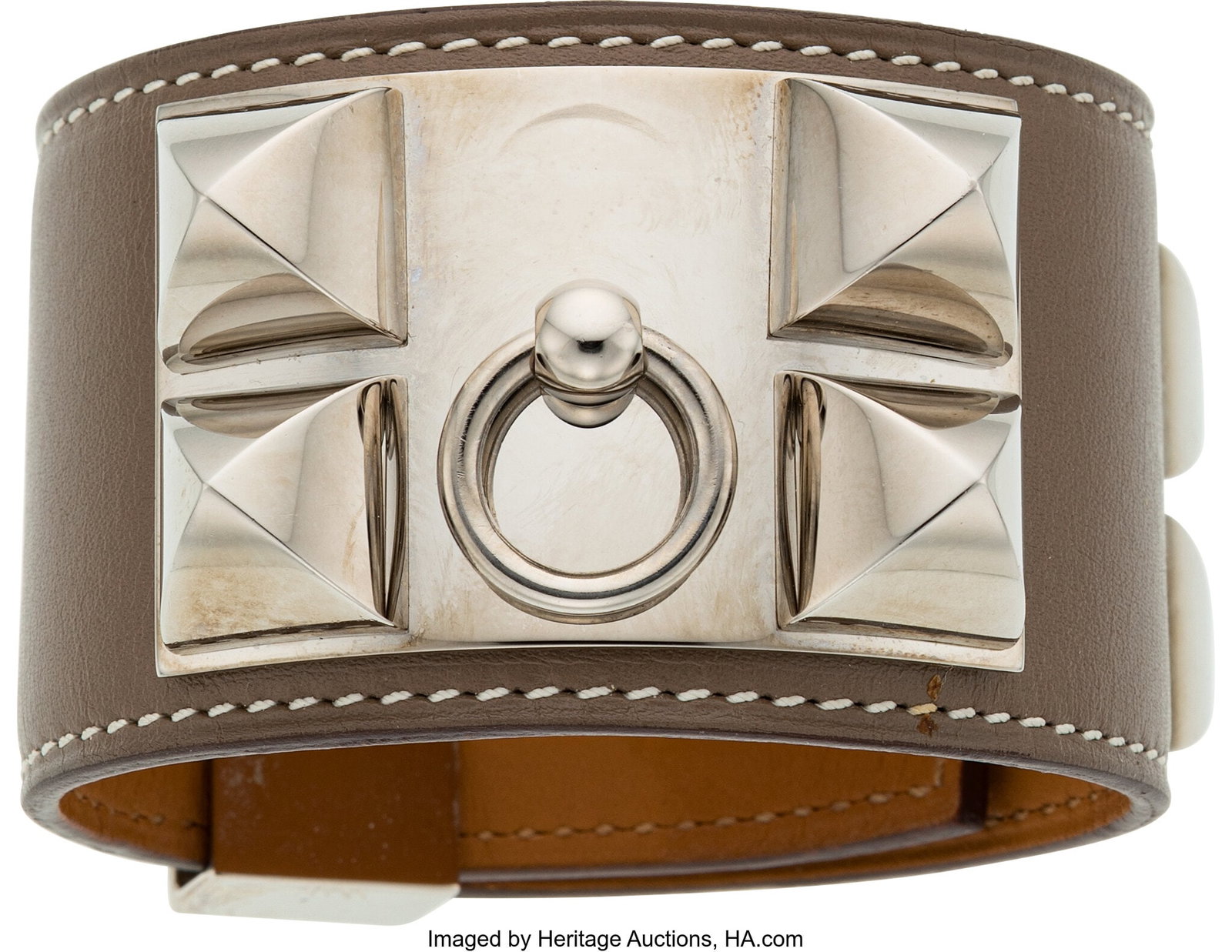 Hermès Etoupe Swift Leather Collier de Chien Br: Hermès Etoupe Swift Leather Collier de Chien Bracelet with Palladium Hardware L Square, 2008 Condition: 3 6.75" Inner Circumference x 1.5" Width This bracelet is done