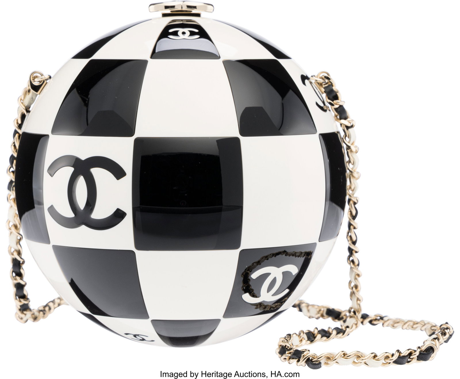 Chanel Paris-Monaco Black & White Checkered CC S: Chanel Paris-Monaco Black & White Checkered CC Sphere Minaudière with Light Gold Hardware Resort 2023 Condition: 1 6.5" Width x 6.5" Height x 6.5" Depth This bag