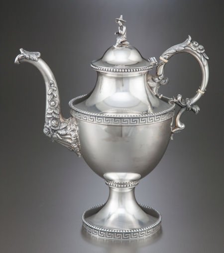 A ROBERT & WILLIAM WILSON COIN SILVER TEA POT Ro: A ROBERT & WILLIAM WILSON COIN SILVER TEA POT Robert & William Wilson, Philadelphia, Pennsy
