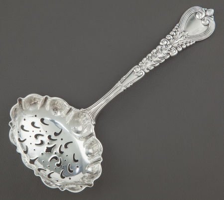 A TIFFANY & CO. FLORENTINE PATTERN SILVER BON BO: A TIFFANY & CO. FLORENTINE PATTERN SILVER BON BON SPOON&nbs