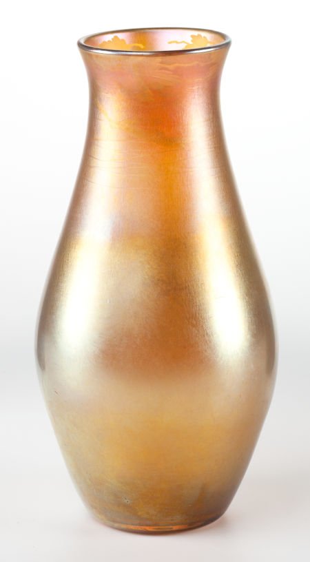 A TIFFANY STUDIOS FAVRILE GLASS VASE Tiffany Stu: A TIFFANY STUDIOS FAVRILE GLASS VASETiffany Studios, New York, New York, circa 1900Mar