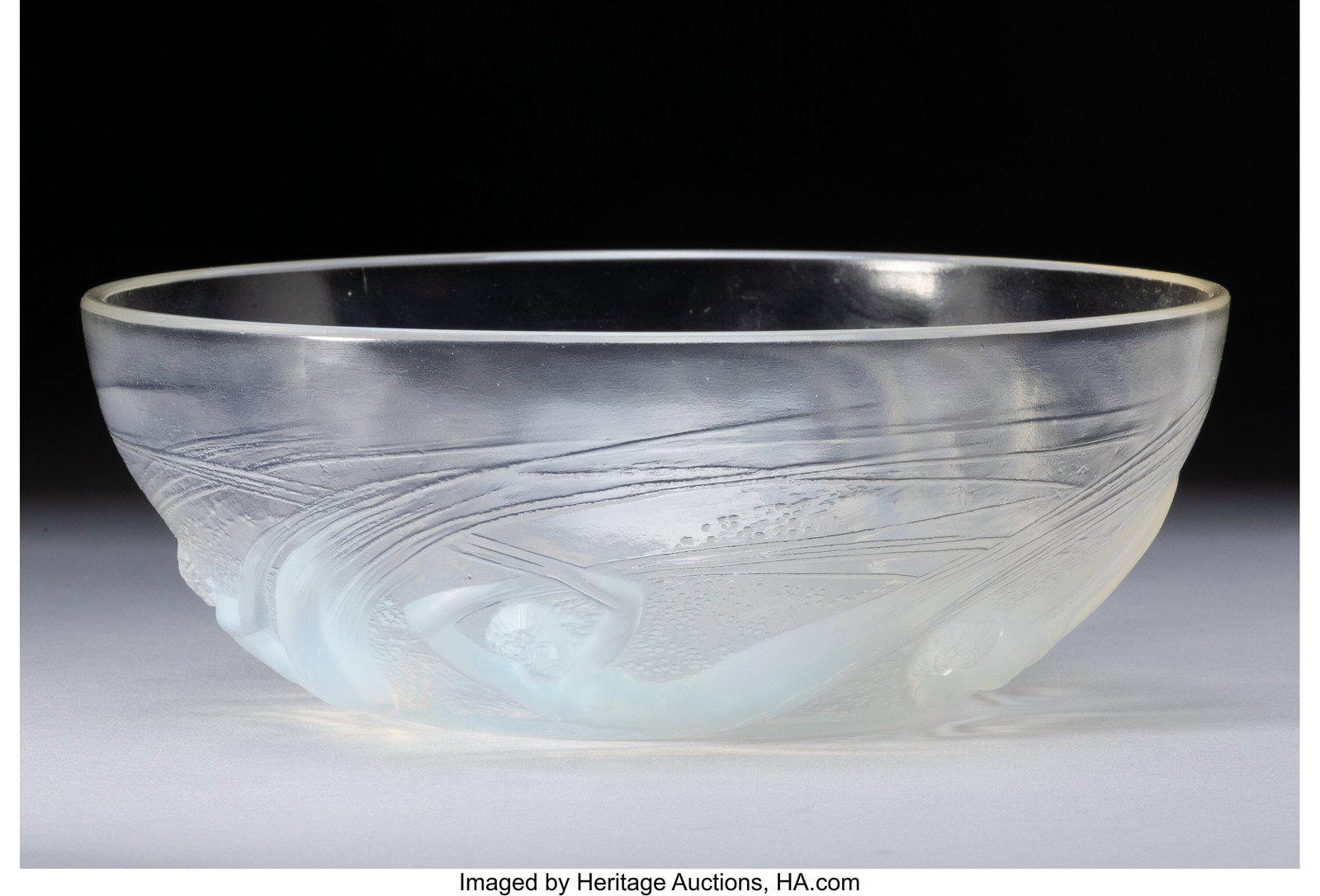 René Lalique Ondines Bowl, circa 1921 Opalescen (1 of 4)