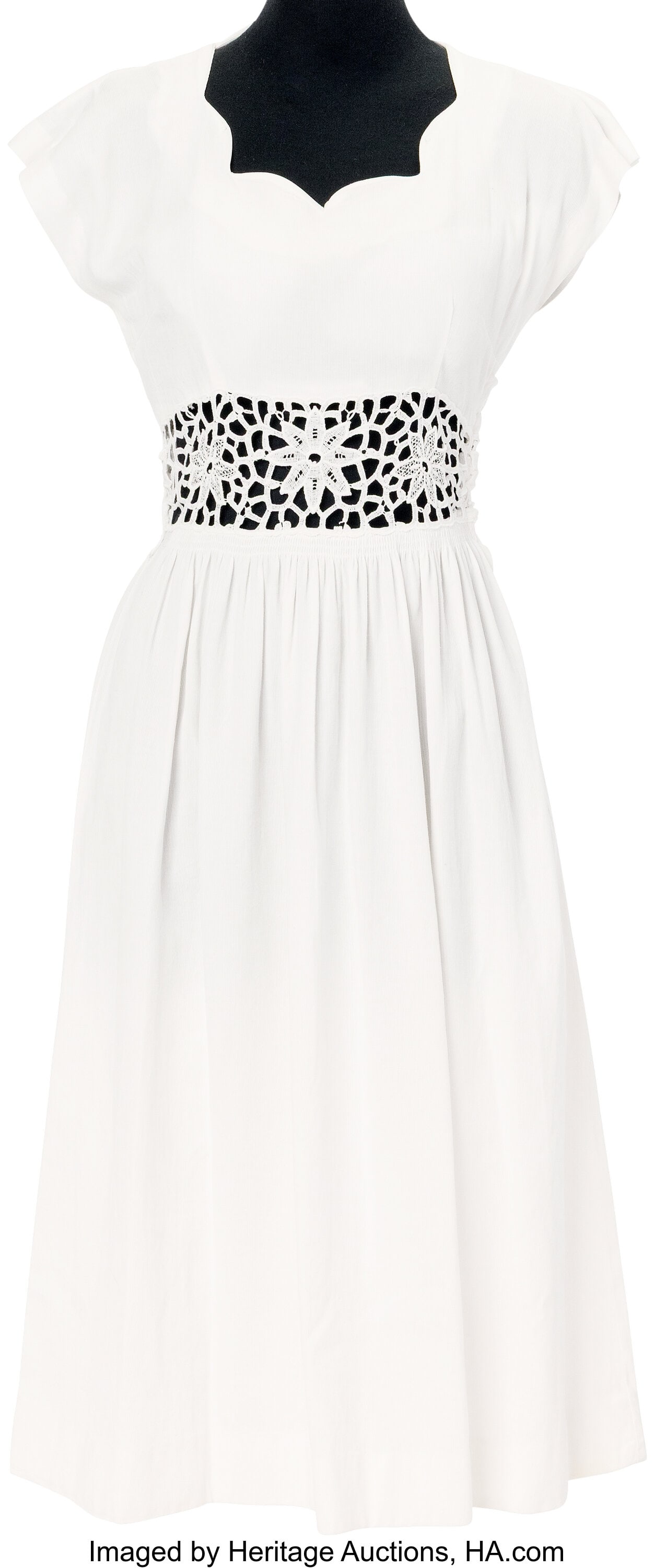 Marilyn Monroe Personal White Summer Dress. Vin: Marilyn Monroe Personal White Summer Dress. Vintage original white summer dress by Trudy Hall from Marilyn Monroe's personal wardrobe collection. Crafted from white ribbed cotton with a 