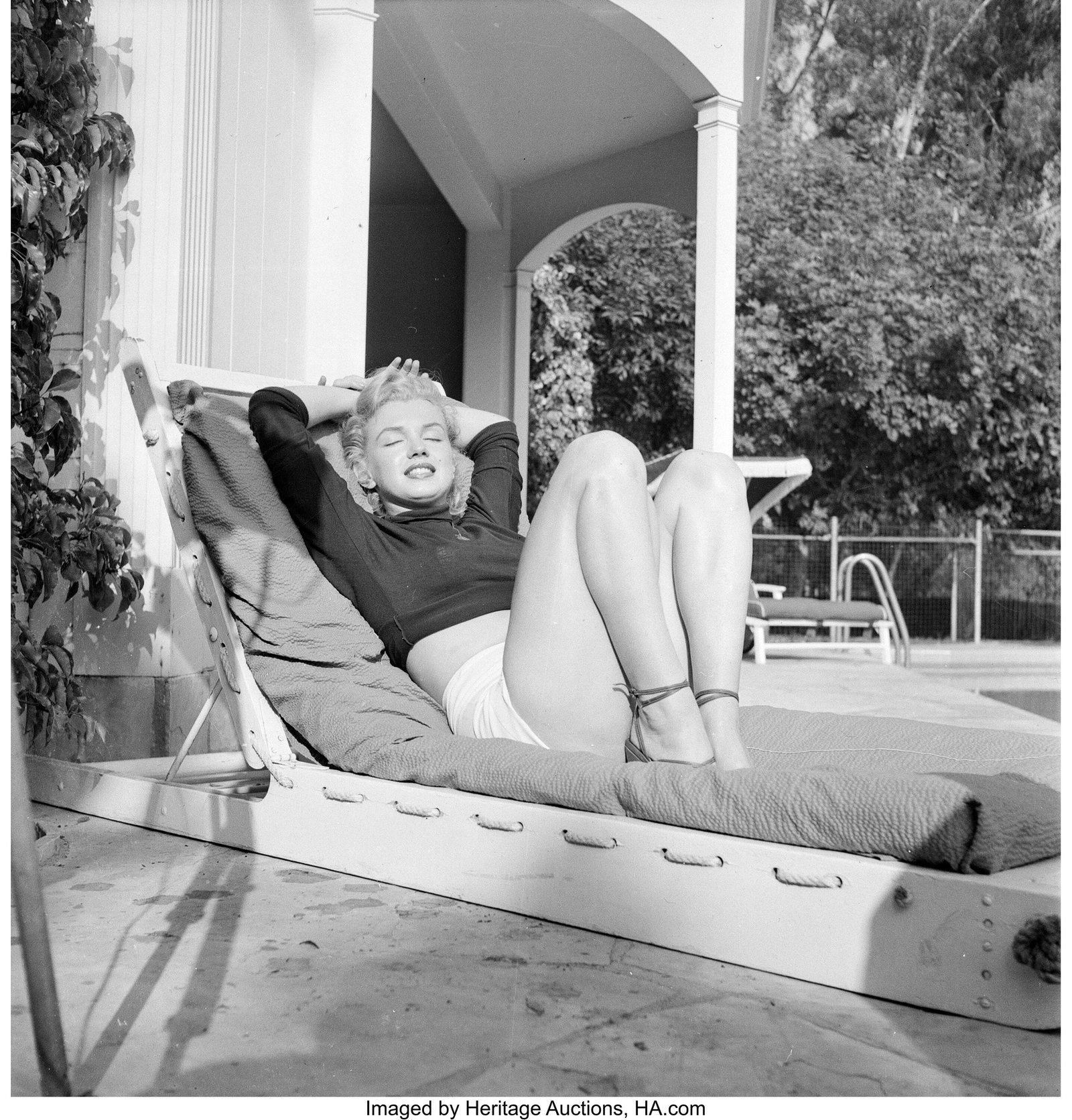 Marilyn Monroe for "Poolside Session" in Beverly - 4