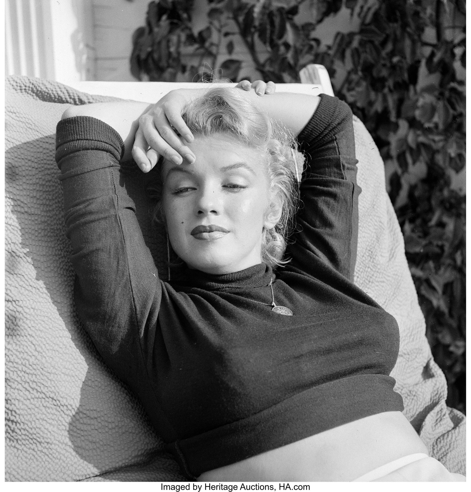 Marilyn Monroe for "Poolside Session" in Beverly - 5