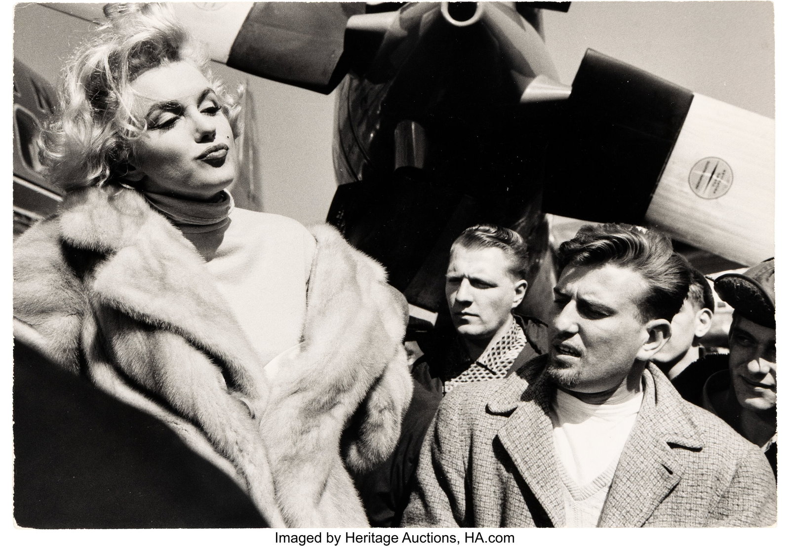 Marilyn Monroe in Chicago to Promote Some Like I (1 of 2)