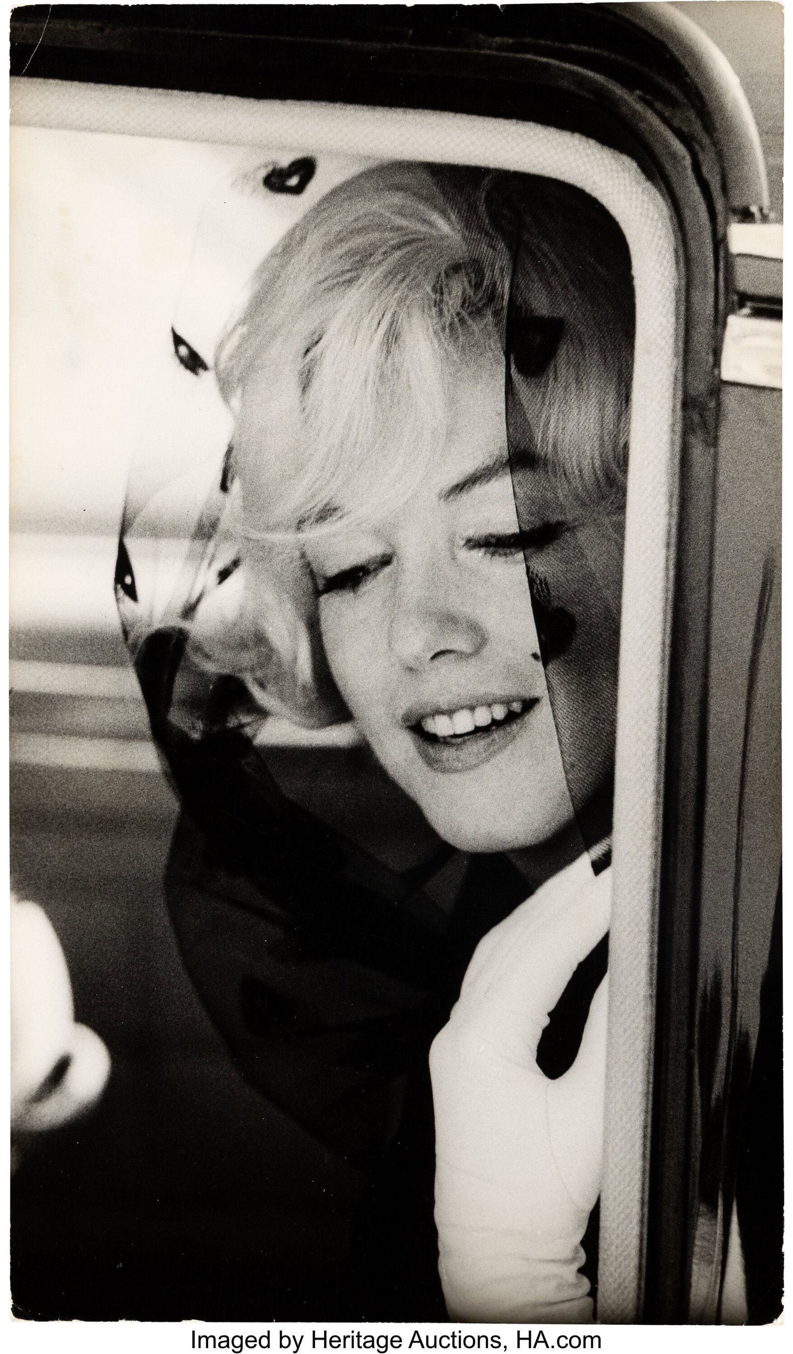Marilyn Monroe in Limousine for Christening of J (1 of 2)