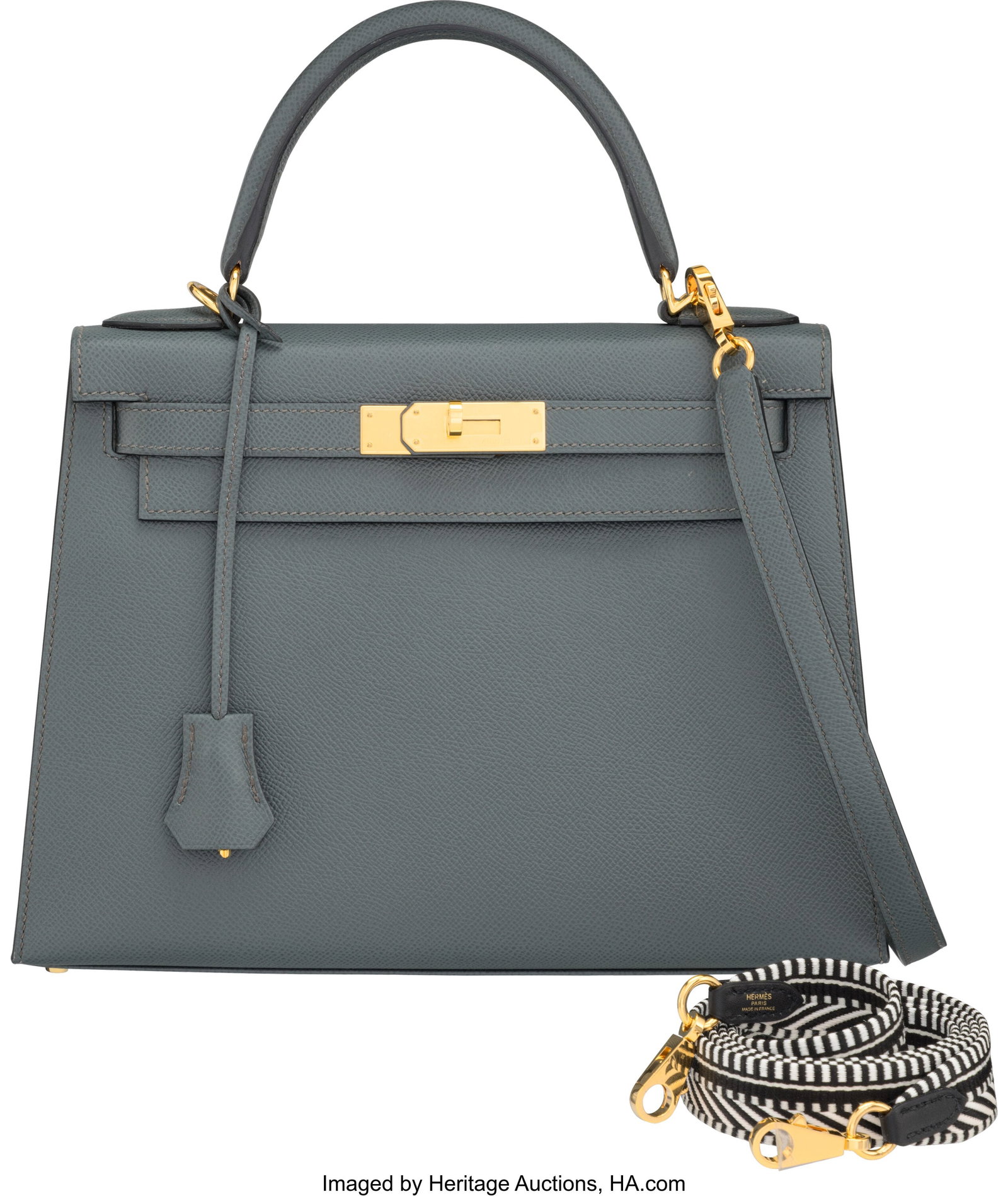 Hermès 28cm Vert De Gris Epsom Leather Kelly Se: Hermès 28cm Vert De Gris Epsom Leather Kelly Sellier Bag with Gold Hardware & Sangle Cavale Strap Condition: 2 U, 2022 11" Width x 8.5" Height x 4.5" Depth This ba