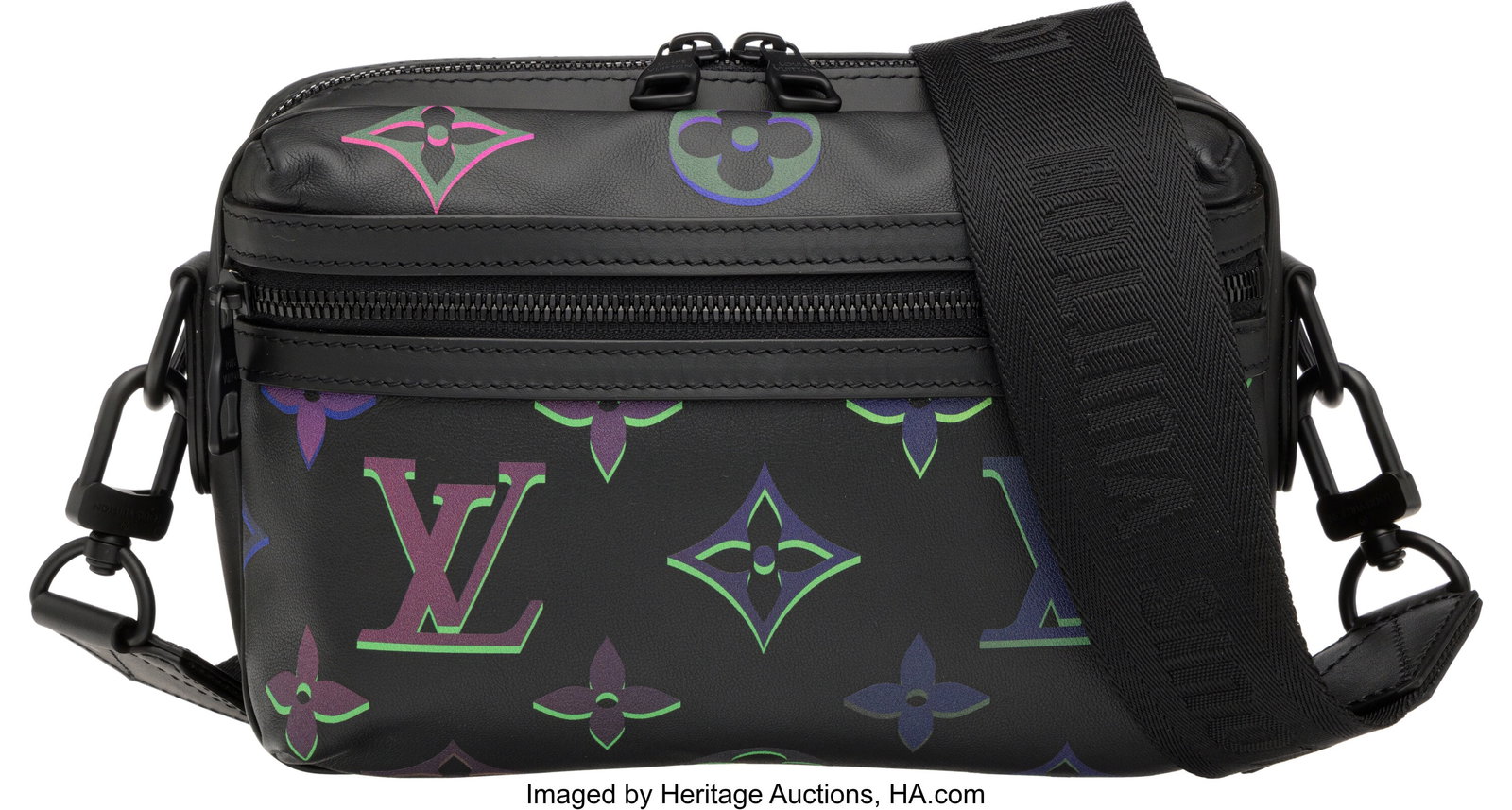 Louis Vuitton Black & Multicolor Monogram Leathe: Louis Vuitton Black & Multicolor Monogram Leather Comet Messenger Bag with Black Hardware Condition: 1 9" Width x 6.5" Height x 3.5" Depth This bag is done is Black and