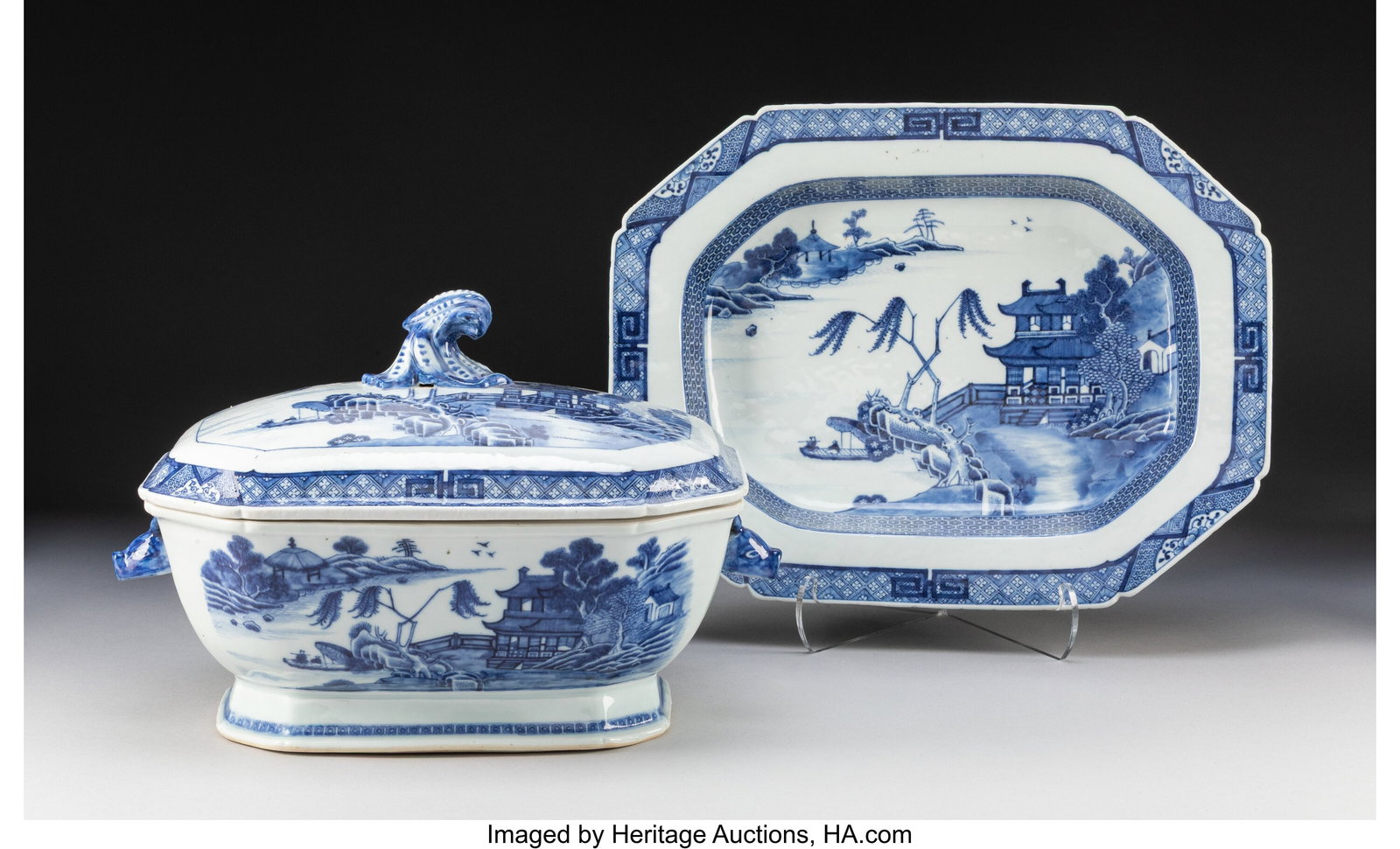 A Chinese Export Blue Canton Covered Soup Tureen (1 of 3)