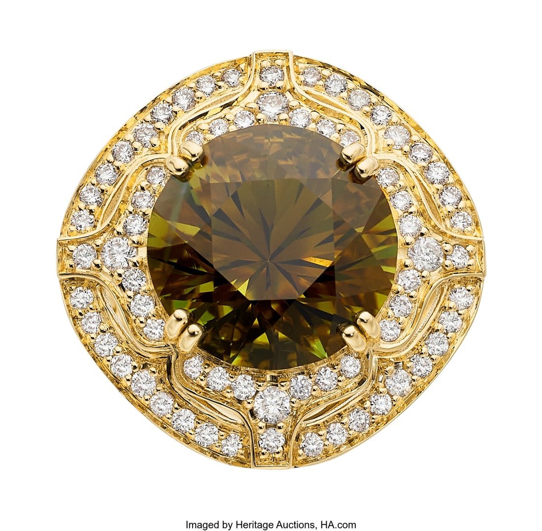 Alexandrite, Diamond, Gold Ring Stones: Round-s: Alexandrite, Diamond, Gold Ring Stones: Round-shaped alexandrite weighing 10.06 carats; full-cut diamonds weighing a total of 1.80 carats Metal: 18k gold Gro