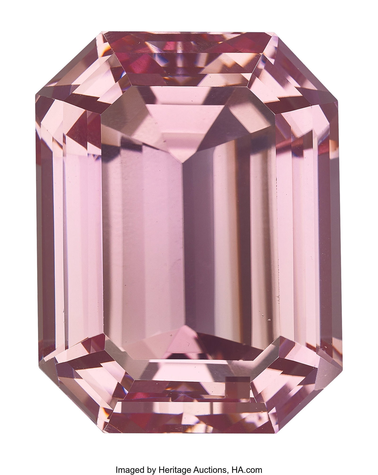 171.59 ct Kunzite Shape: Octagonal Measurements: 171.59 ct Kunzite Shape: Octagonal Measurements: 34.97 x 26.25 x 21.35 mm Report: GIA # 5231470215 HID03101062020 © 2026 Heritage Auctions