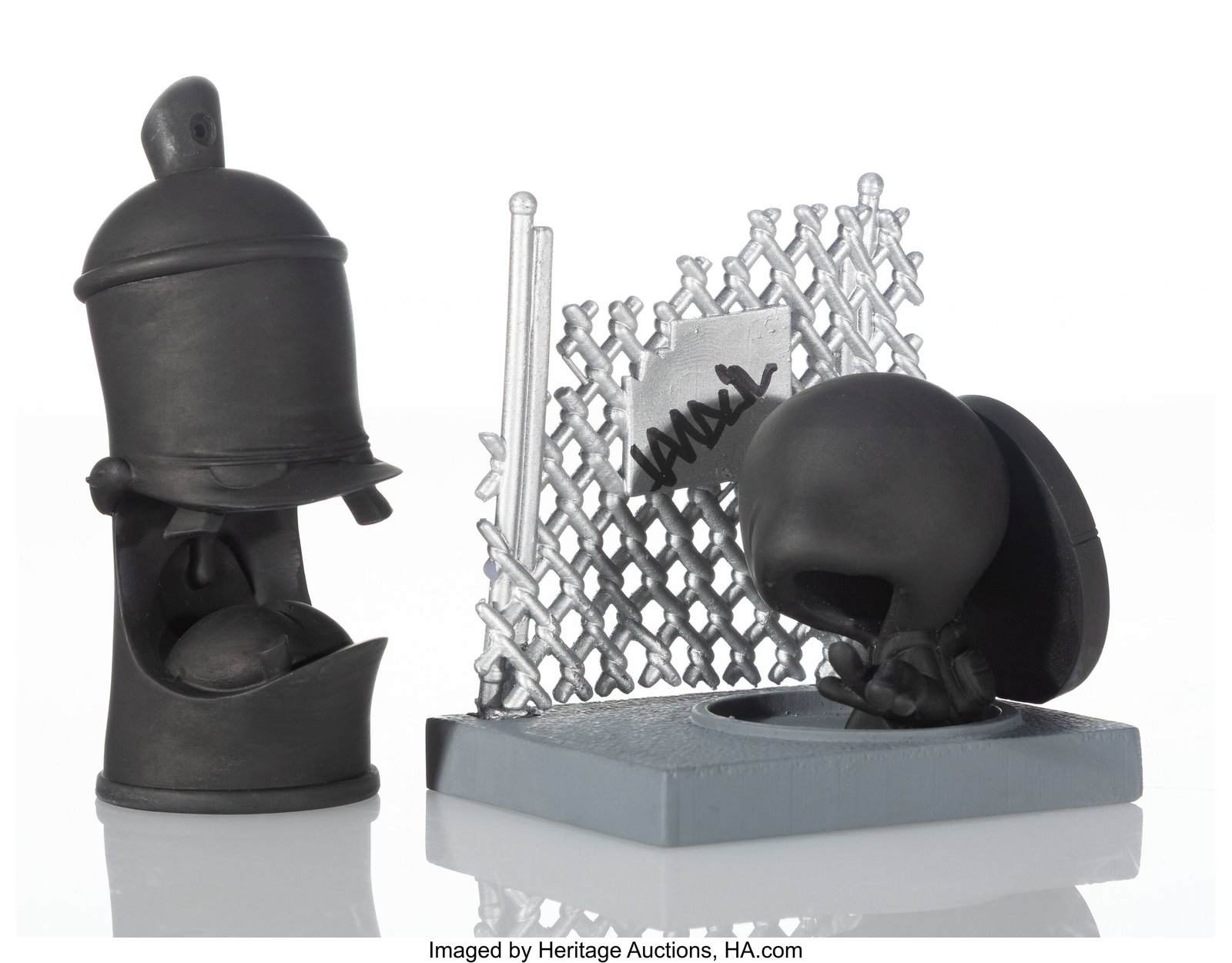Vandul (20th Century) Kneel Spray - Blacklisted; (1 of 3)