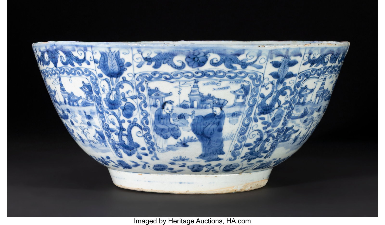 A Large Chinese Export Blue and White Kraak Punc (1 of 4)