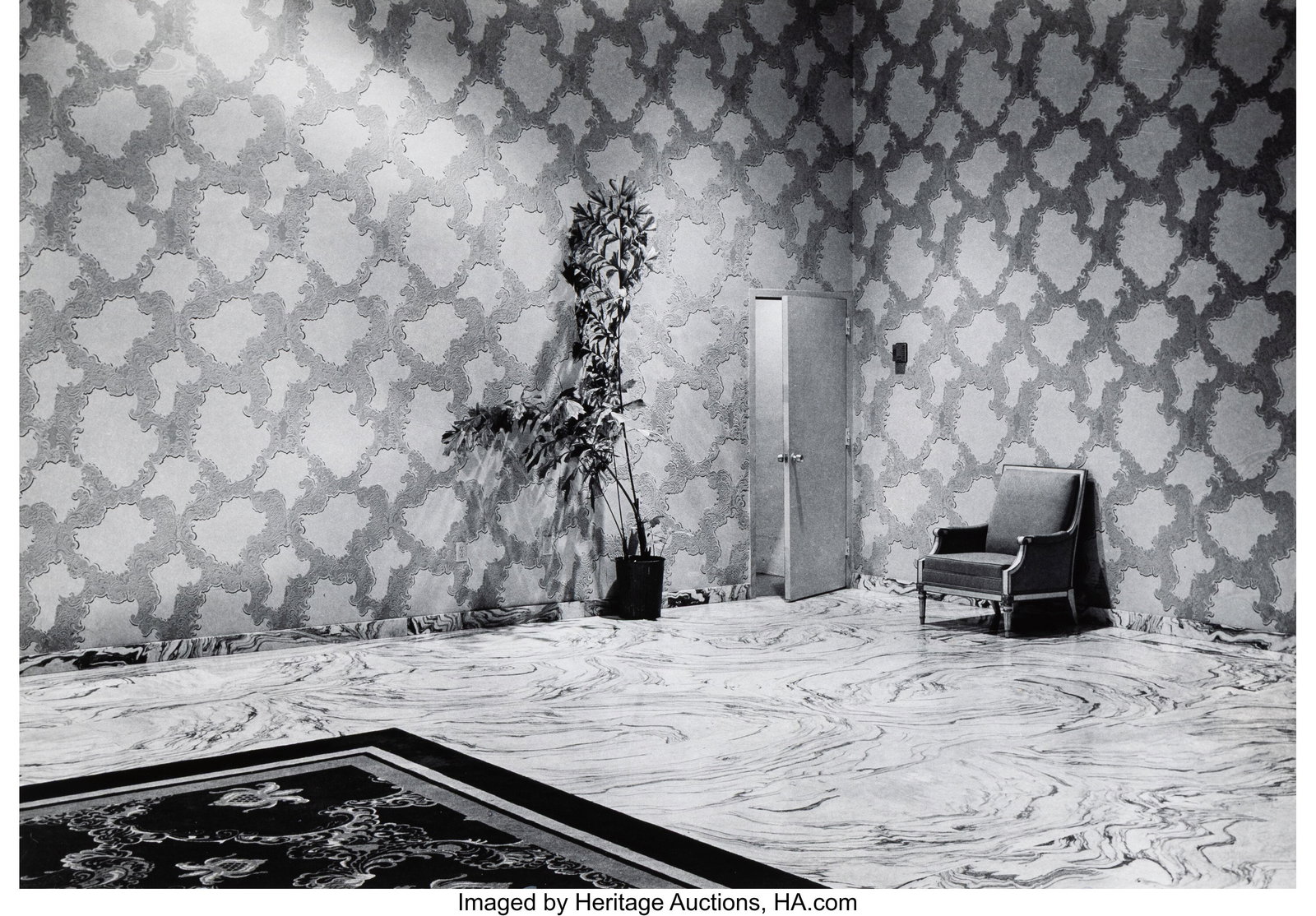 Elliott Erwitt (American, 1928-2023) Fontaineble: Elliott Erwitt (American, 1928-2023) Fontainebleau Hotel, Miami Beach, 1962 Gelatin silver print, printed 1974 9-1/4 x 13-3/8 inches (23.5 x 34&pe