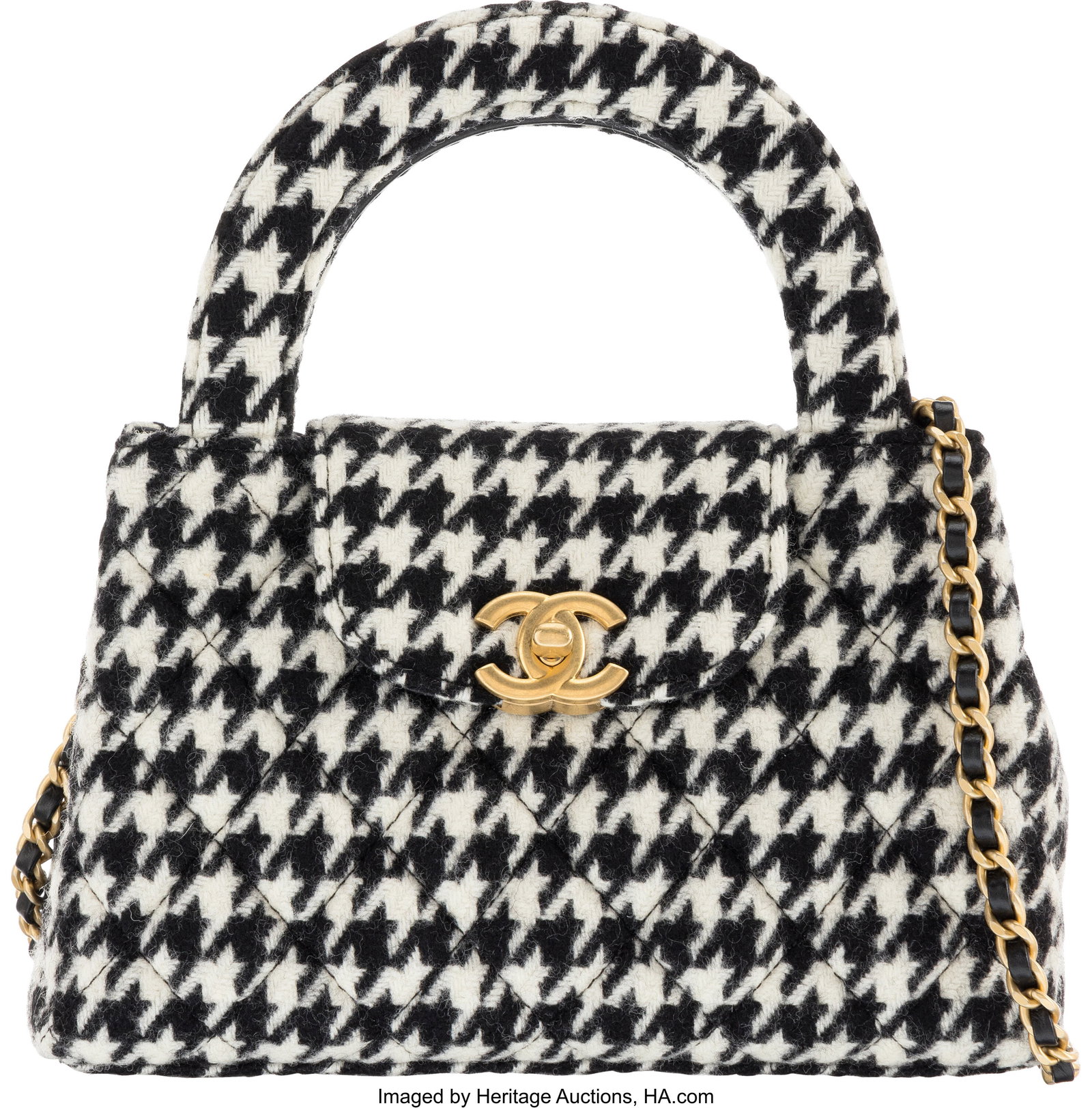 Chanel Black & White Houndstooth Quilted Tweed S: Chanel Black & White Houndstooth Quilted Tweed Small Kelly Shopper with Aged Gold Hardware 2024 Condition: 1 7.5" Width x 5" Height x 2.25" Depth This bag is done in Black and 