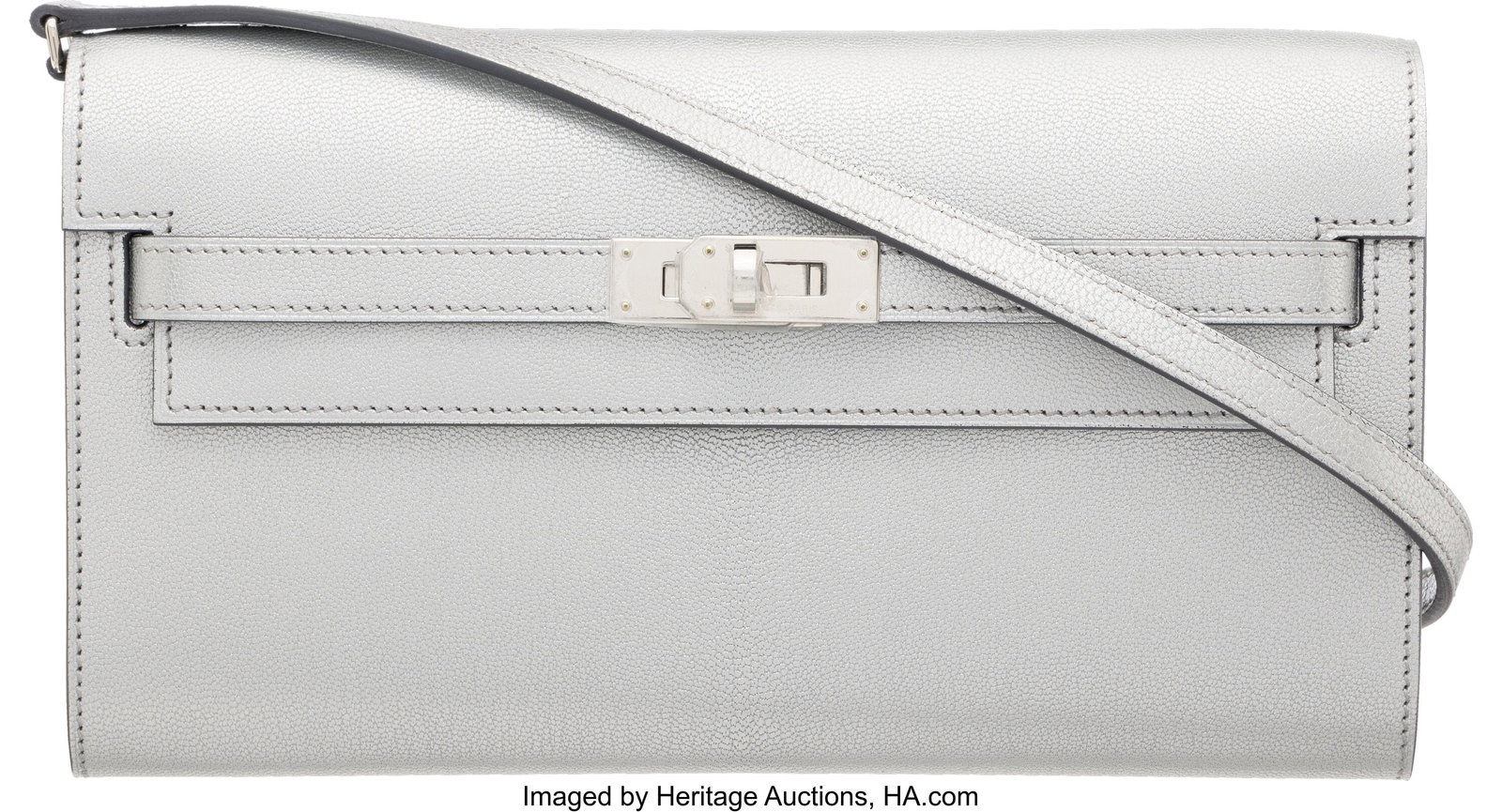 Hermès Metallic Argent Chevre Leather Kelly To : Hermès Metallic Argent Chevre Leather Kelly To Go Wallet with Palladium Hardware K, 2025 Condition: 1 8" Width x 4.5" Height x 1.25" Depth This wallet is done in Metal