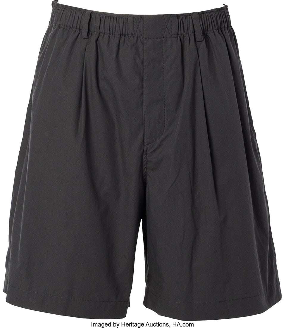 Hermès Gray Poplin Cotton Malibu Bermuda Shorts: Hermès Gray Poplin Cotton Malibu Bermuda Shorts Condition: 1 Size 44 These shorts are done in Gray Cotton Poplin. These shorts include an Hermès box and the original retail 