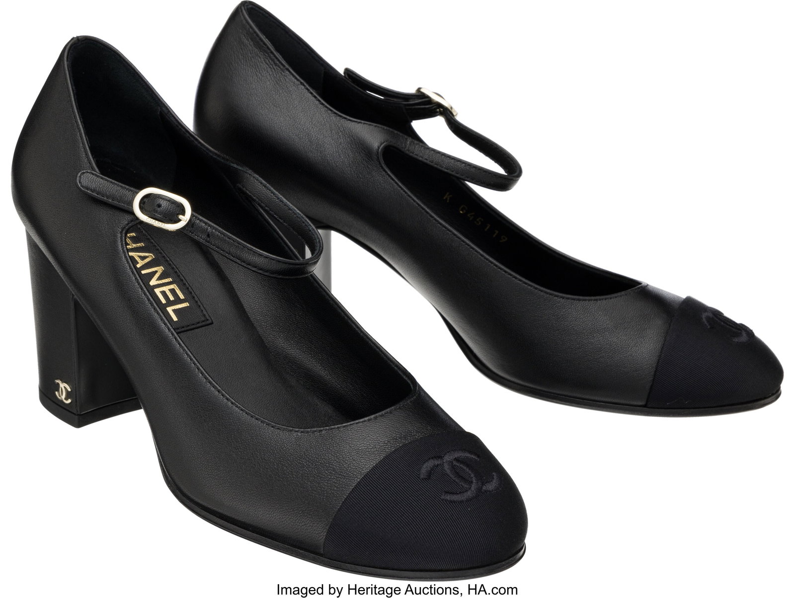 Chanel Black Leather CC Mary Jane Pumps Conditio (1 of 3)