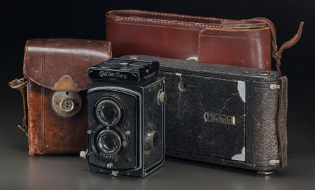 RENOIR FAMILY CAMERAS THE RENOIR COLLECTION: RENOIR FAMILY CAMERASTHE RENOIR COLLECTION Rollieflex twin-lens reflex camera and tan le