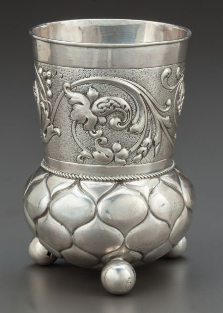 A GERMAN SILVER JUDAICA KIDDISH CUP Maker unkno: A GERMAN SILVER JUDAICA KIDDISH CUP Maker unknown, Germany, circa 1900 Marks: (cre