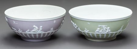 TWO WEDGWOOD JASPERWARE FOOTED BOWLS 20th centur: TWO WEDGWOOD JASPERWARE FOOTED BOWLS20th centuryMarks to green: WEDGWOOD, 3, I, S</