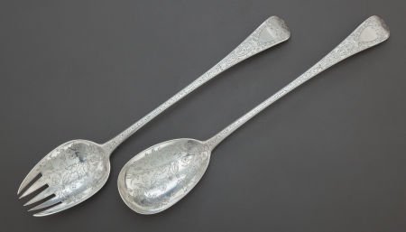 A CASED SARAH & JOHN WILLIAM BLAKE GEORGE III SI: A CASED SARAH & JOHN WILLIAM BLAKE GEORGE III SILVER SALAD SERVING SETSarah & John William