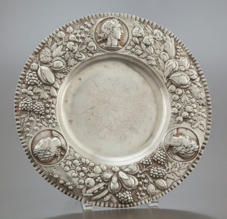 A JOHN WAKELIN & WILLIAM TAYLOR GEORGE III SILVE: A JOHN WAKELIN & WILLIAM TAYLOR GEORGE III SILVER REPOUSSÉ DISH John Wakelin & Willi