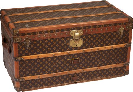Louis Vuitton Classic Monogram Canvas Steamer Tr: Louis Vuitton Classic Monogram Canvas Steamer Trunk Very Good Condition35" Width x 19"