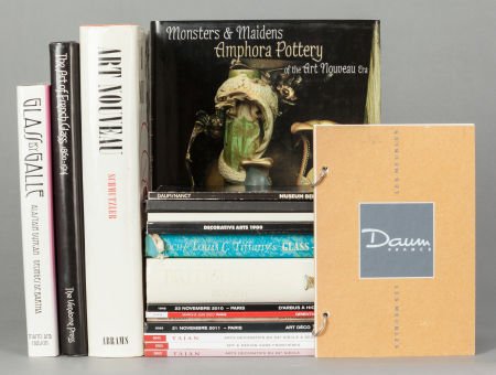 EIGHTEEN BOOKS AND CATALOGUES PERTAINING TO EARL: EIGHTEEN BOOKS AND CATALOGUES PERTAINING TO EARLY 20TH CENTURY DECORATIVE ARTS 20th century
