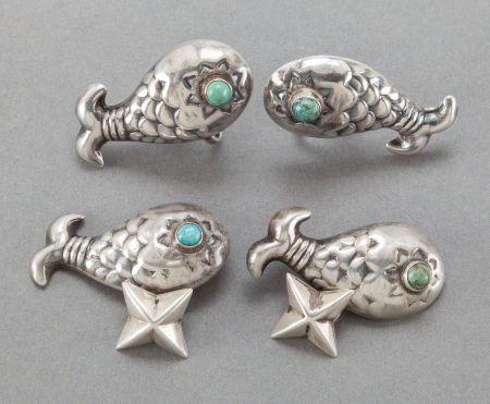 A HUBERT HARMON MEXICAN SILVER AND HARDSTONE EAR: A HUBERT HARMON MEXICAN SILVER AND HARDSTONE EARRINGS AND CUFFLINKSHubert Harmon, Taxco, M