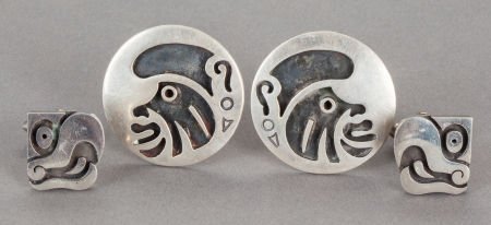 TWO PAIRS OF ANTONIO PINEDA MEXICAN SILVER CUFFL: TWO PAIRS OF ANTONIO PINEDA MEXICAN SILVER CUFFLINKS Antonio Pineda, Taxco, Mexico, c