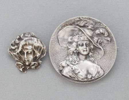 TWO UNGER BROTHERS SILVER BROOCHES Unger Brothe: TWO UNGER BROTHERS SILVER BROOCHES Unger Brothers, Newark, New Jersey, circa 1903