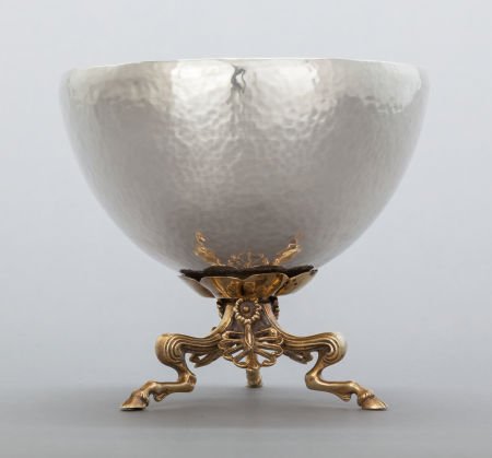 A LALAOUNIS GREEK SILVER AND GILT METAL FOOTED B: A LALAOUNIS GREEK SILVER AND GILT METAL FOOTED BOWL Lalaounis, Greece, second half 20th cen