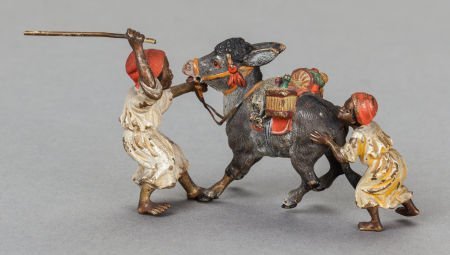 86109A AN AUSTRIAN COLD PAINTED BRONZE FIGURAL GROUP: AN AUSTRIAN COLD PAINTED BRONZE FIGURAL GROUP, After Franz Xavier Bergman, circa 19102 x 3-1/4 x 2 inches (5.1 x 8.3 x 5.1 cm)