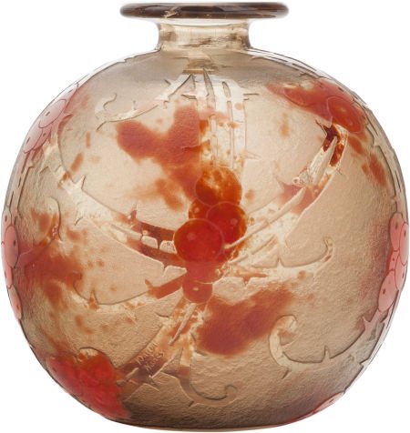 DAUM CLEAR AND FROSTED GLASS VASE, circa 1900 En: DAUM CLEAR AND FROSTED GLASS VASE, circa 1900Engraved: Daum, Nancy, w