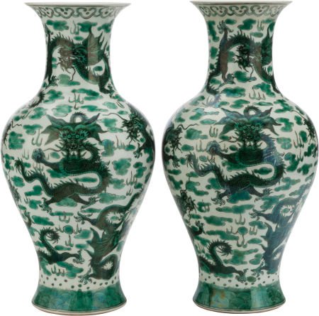 A PAIR OF CHINESE FAMILLE VERTE PORCELAIN VASES : A PAIR OF CHINESE FAMILLE VERTE PORCELAIN VASES Marks: (chop marks within double rings)