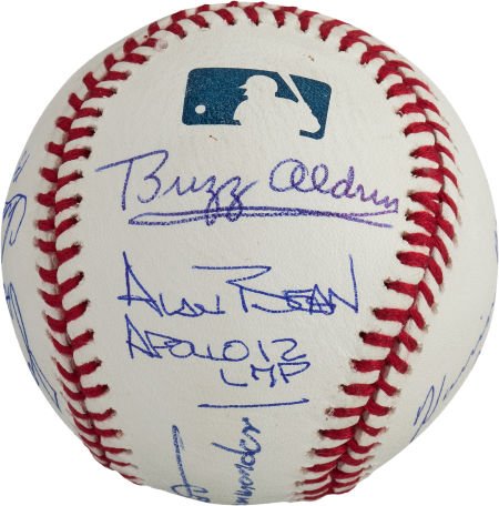 Apollo Moonwalkers: Baseball Signed by the Eight: Apollo Moonwalkers: Baseball Signed by the Eight Living Moonwalkers. An Official Major League