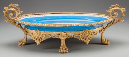A SEVRES-STYLE PORCELAIN CENTER BOWL WITH GILT B (1 of 2)