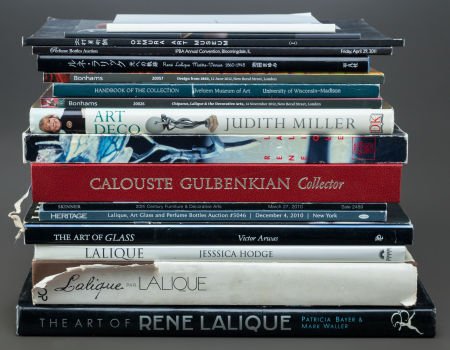 COLLECTION OF ART GLASS REFERENCE BOOKS AND CATA (1 of 1)