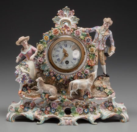 A DRESDEN-STYLE PORCELAIN FIGURAL CLOCK, late 19 (1 of 2)