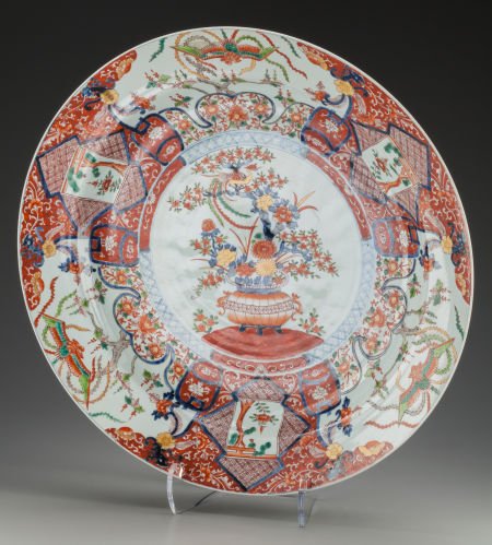 A Large Japanese Imari Porcelain Charger, late 2 (1 of 2)